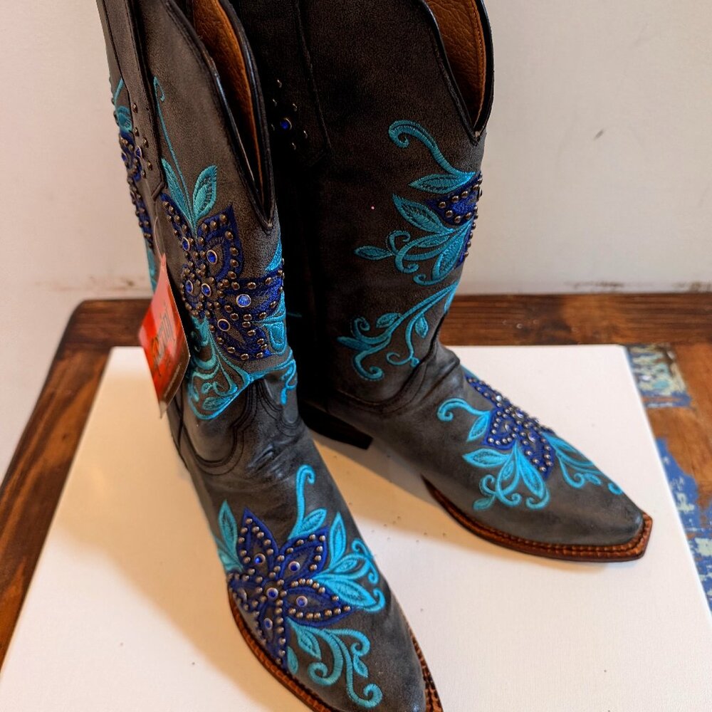 GORGEOUS Ferrini Women's Cowboy Boots